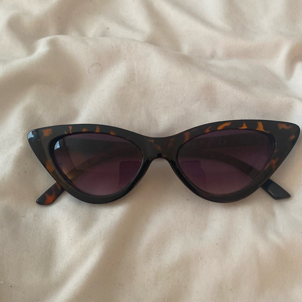 Zara tortoise shell cat eye sunglasses
